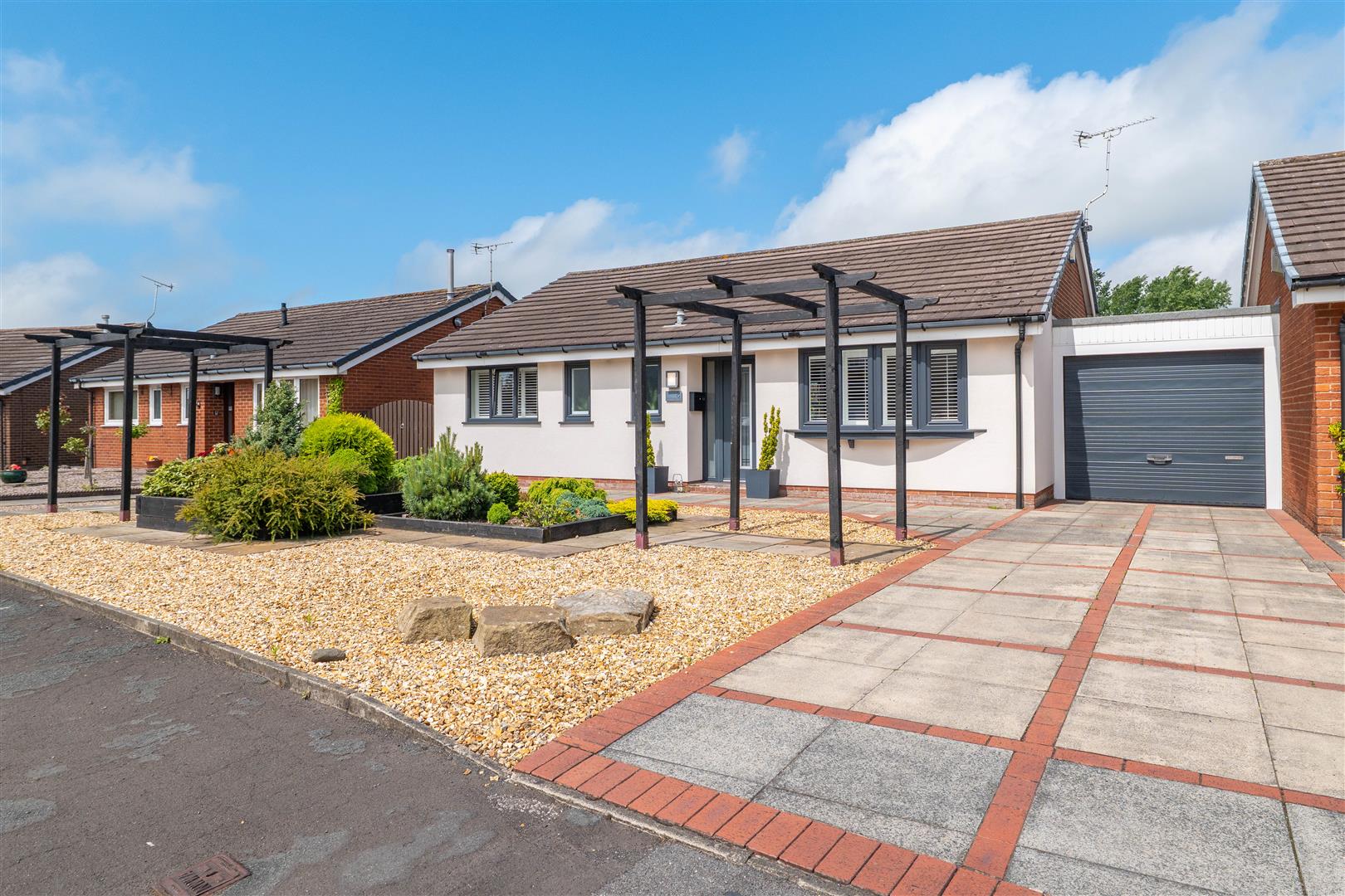 2 bed property in Briar Croft, Preston